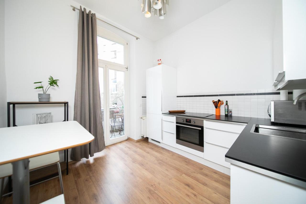 White 60 Qm Apartment - Zentral - Balkon - Messe Düsseldorf Exterior foto